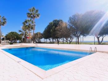 Carteia T1 front of Gaivota beach with pool